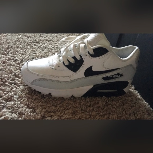 Air max - Picture 1 of 4